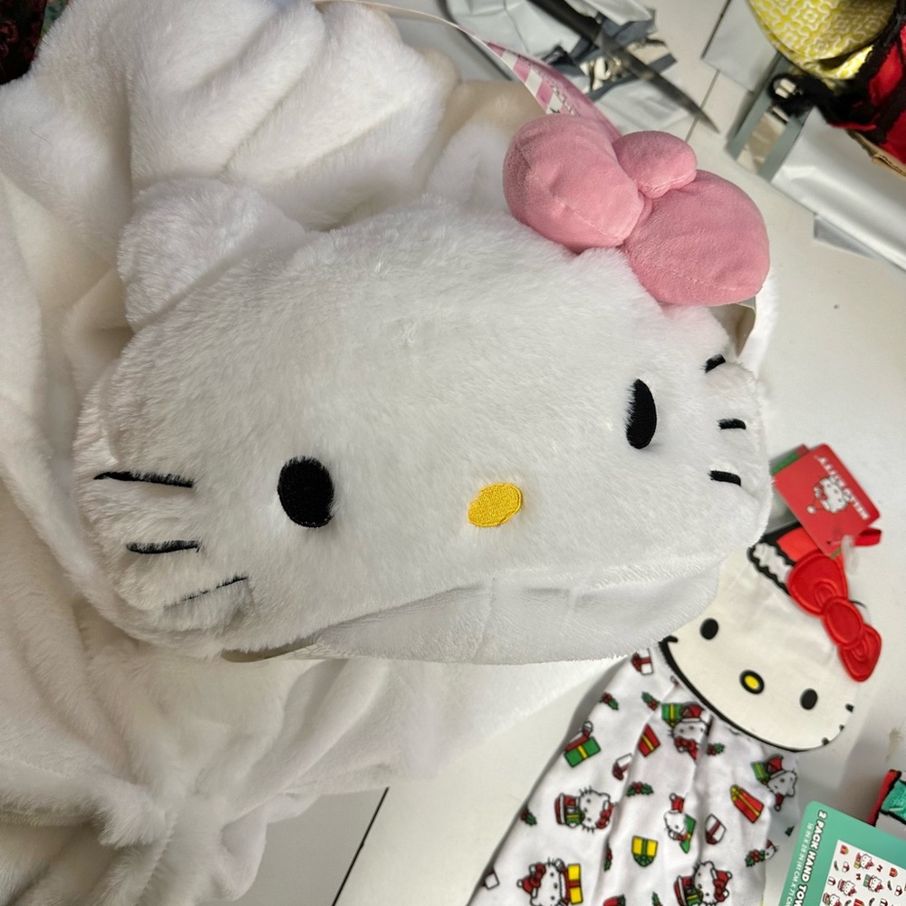 Sanrio Hello Kitty Hooded Blanket, Kitchen Towel, & Bathroom Towel Set Lot